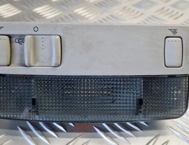 VOLKSWAGEN Passat B5 (1996-2005) Освещение салона 3B0947105 31119151