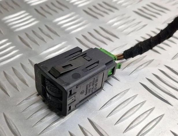 VOLKSWAGEN Golf 5 generation (2003-2009) Переключатель регулировки высоты фар 1J0941333A 31119990