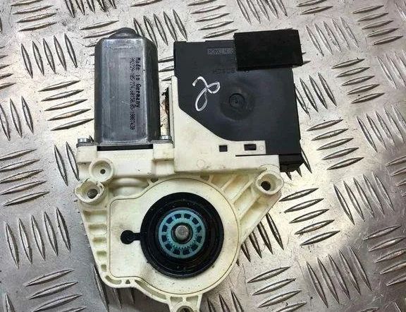 VOLKSWAGEN Passat B7 (2010-2015) Маторчик стеклоподъемника передней левой двери 1K0959701P 31815025