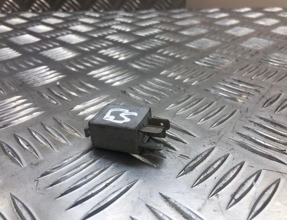 VOLKSWAGEN Passat B7 (2010-2015) Relays 1K0951253 31817317