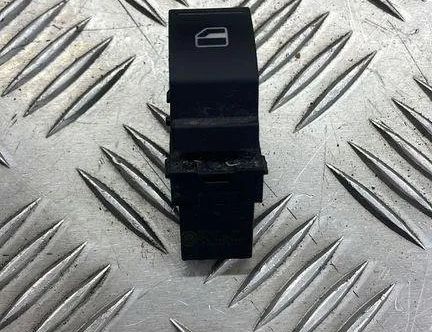 VOLKSWAGEN Passat B6 (2005-2010) Front Right Door Window Switch 7L6959855B 31821973
