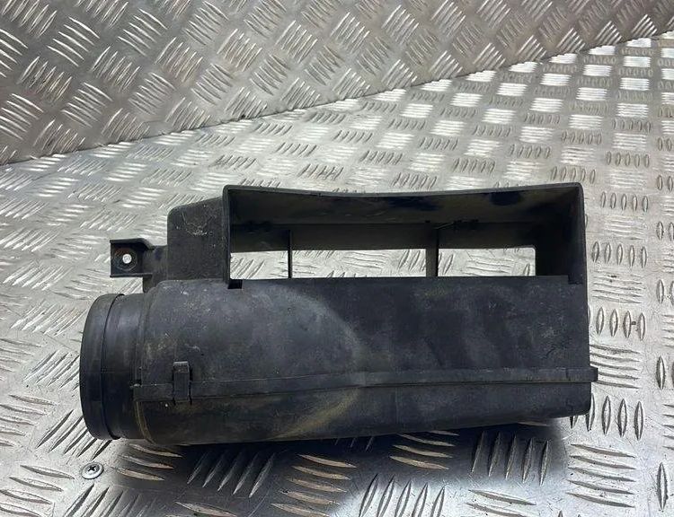 VOLKSWAGEN Passat B6 (2005-2010) Воздухозаборная труба 1K0805962A 31823156