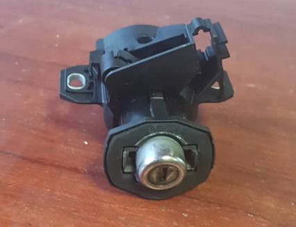 BMW 3 Series E90/E91/E92/E93 (2004-2013) Замок крышки багажника 7167321,3FA10 10577188