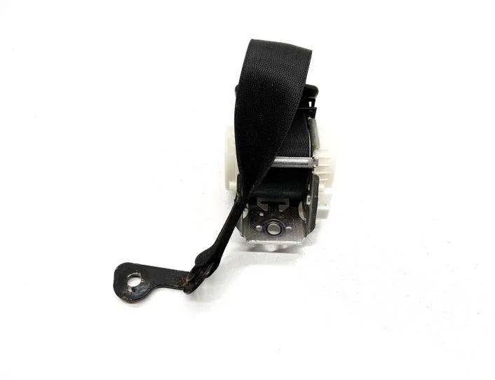 MERCEDES-BENZ C-Class W204/S204/C204 (2004-2015) Rear Middle Seatbelt A2048600085 24655831