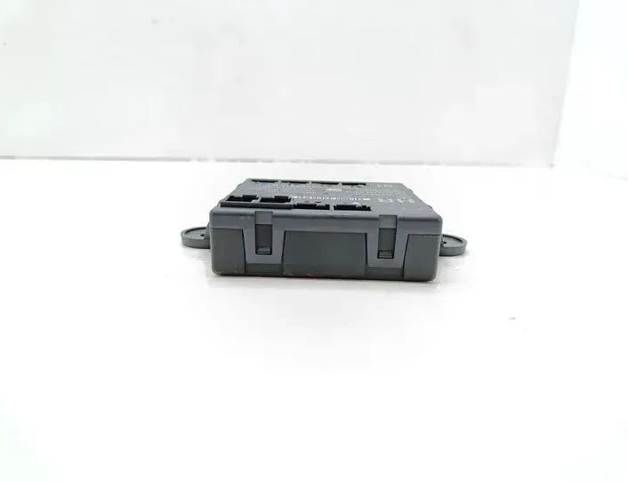MERCEDES-BENZ C-Class W204/S204/C204 (2004-2015) Aizmugurējo labo durvju vadības bloks A2048702526 25052672