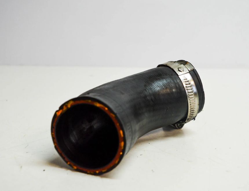 VOLKSWAGEN Passat B8 (2014-2023) Right Side Intercooler Hose 04L145828G 10580803