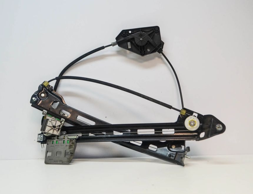 VOLKSWAGEN Passat CC 1 generation (2008-2017) Priekšējo labo durvju logu pacēlājs 3C8837462J 10646635