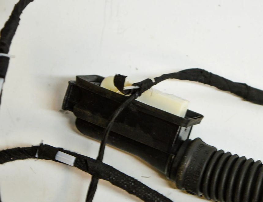 AUDI A4 B9/8W (2015-2024) Дверные кабели передние левые 8W0971030AK 10687360