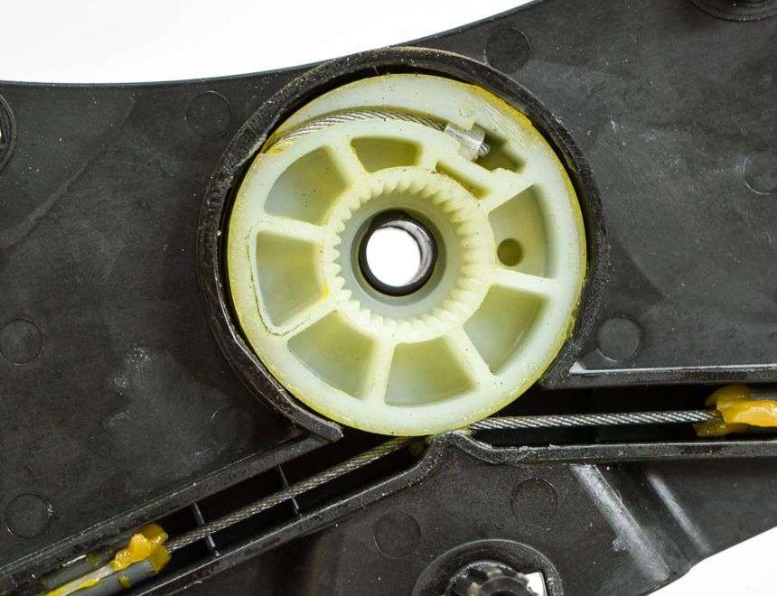 VOLKSWAGEN Tiguan 2 generation (2016-2024) Front Left Door Window Regulator 5NA837461A 11089436