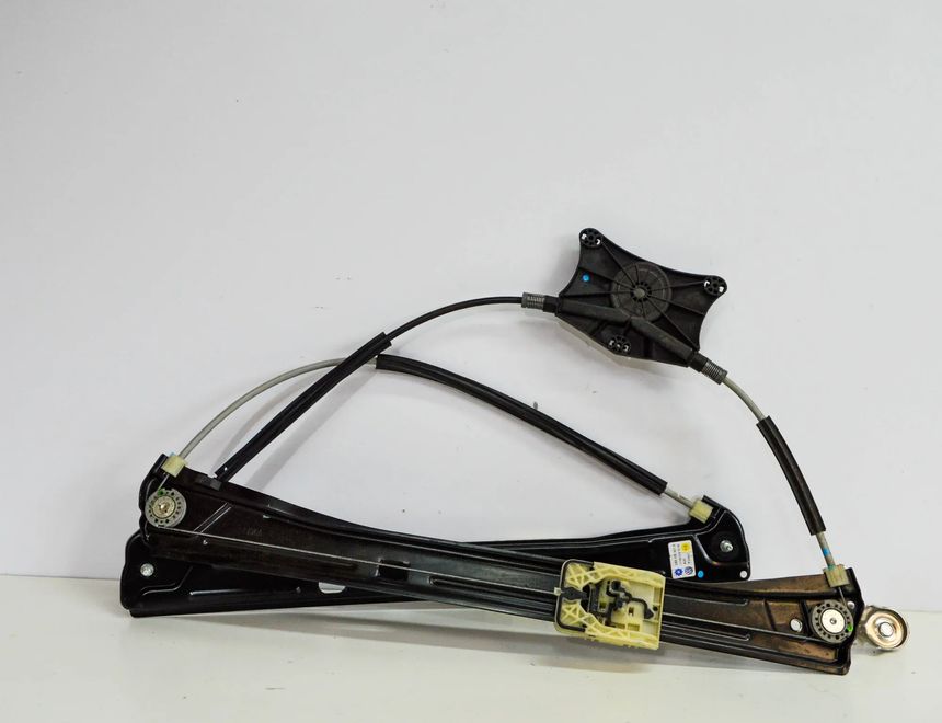 VOLKSWAGEN Tiguan 2 generation (2016-2024) Front Left Door Window Regulator 5NA837461A 11089436
