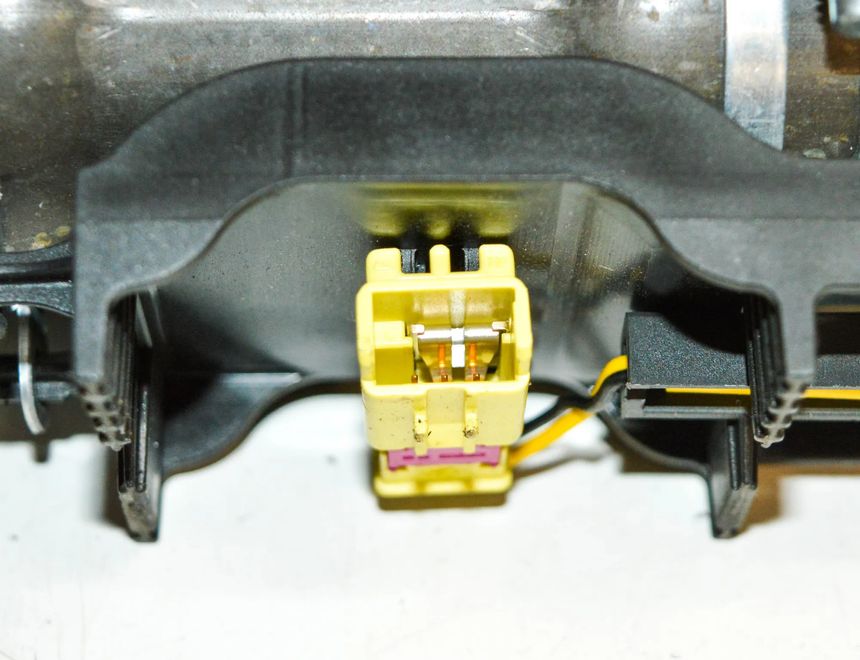 VOLKSWAGEN Golf Plus 2 generation (2009-2014) Vadības paneļa drošības spilvens SRS 1K0880204L 11567621