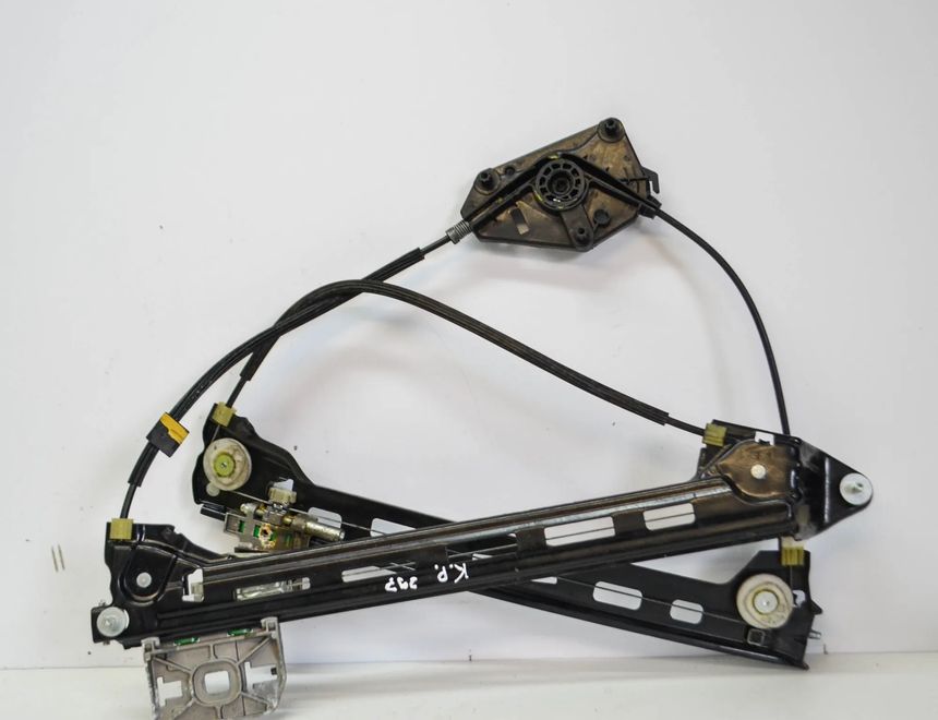 VOLKSWAGEN Passat CC 1 generation (2008-2017) Front Left Door Window Regulator 3C8837461J 11791229