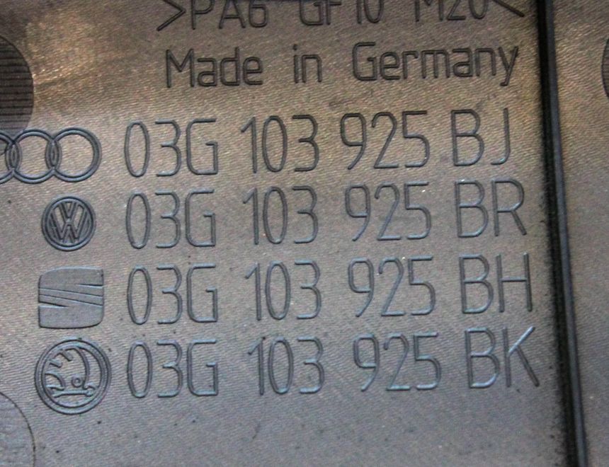 VOLKSWAGEN Passat B6 (2005-2010) Декоративная крышка двигателя 03G103925BR,03G103925BL 14552377