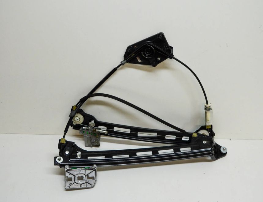 VOLKSWAGEN Passat CC 1 generation (2008-2017) Priekšējo labo durvju logu pacēlājs 962846-102 15116282