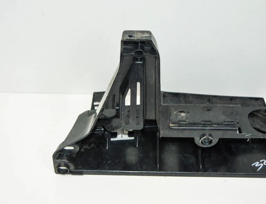 BMW X5 F15 (2013-2018) Средний кронштейн бампера задний 7294391 17214604