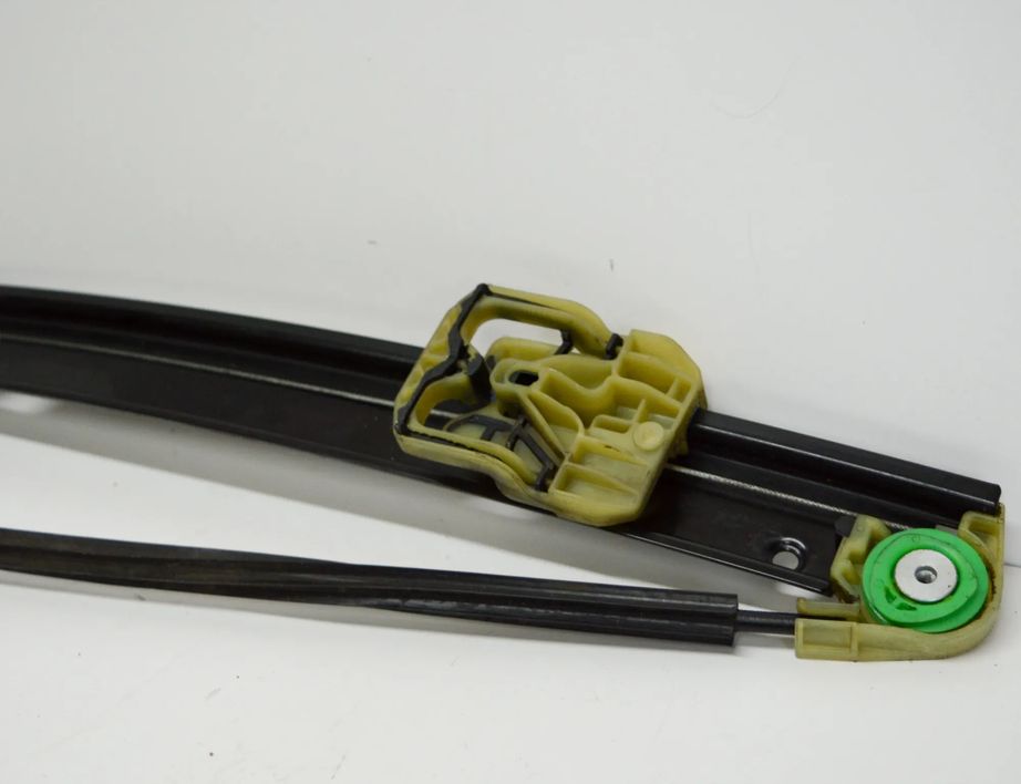 AUDI A4 B8/8K (2011-2016) Front Left Door Window Regulator 8K0837461 2695057