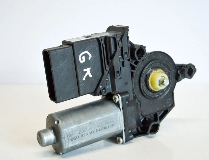 VOLKSWAGEN Golf 5 generation (2003-2009) Rear Left Door Window Control Motor 1K4839401C 2933080