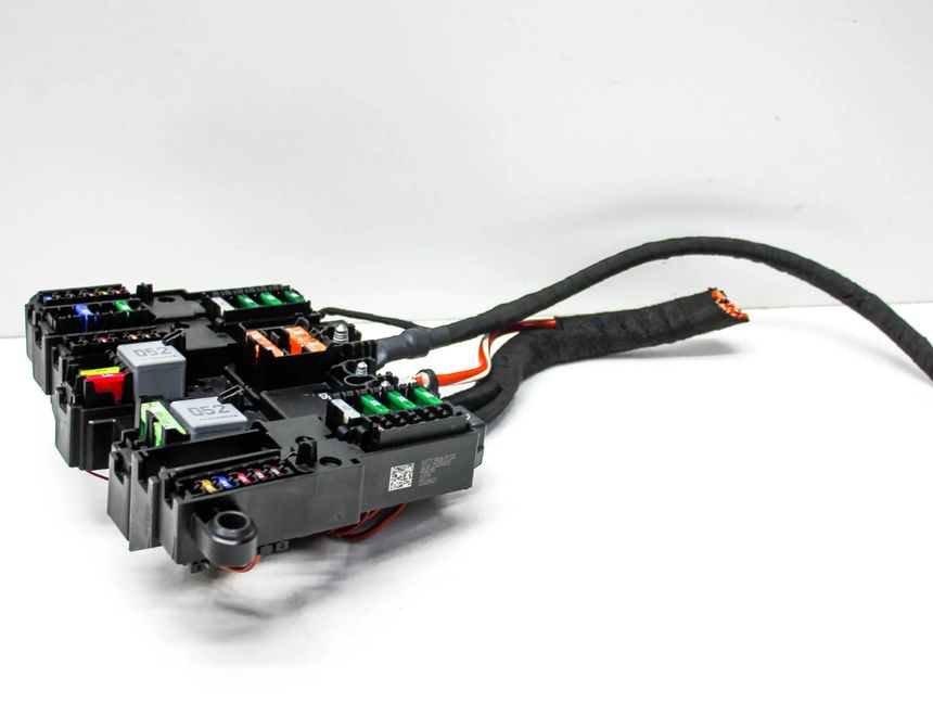 MERCEDES-BENZ A-Class W177 (2018-2024) Drošinātāju kārba A1779061102 31319019