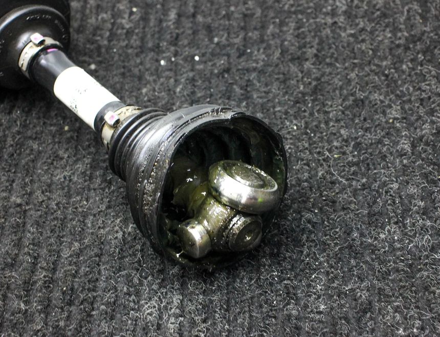 MERCEDES-BENZ A-Class W177 (2018-2024) Priekšējā labā pusass A1773302500 31389735