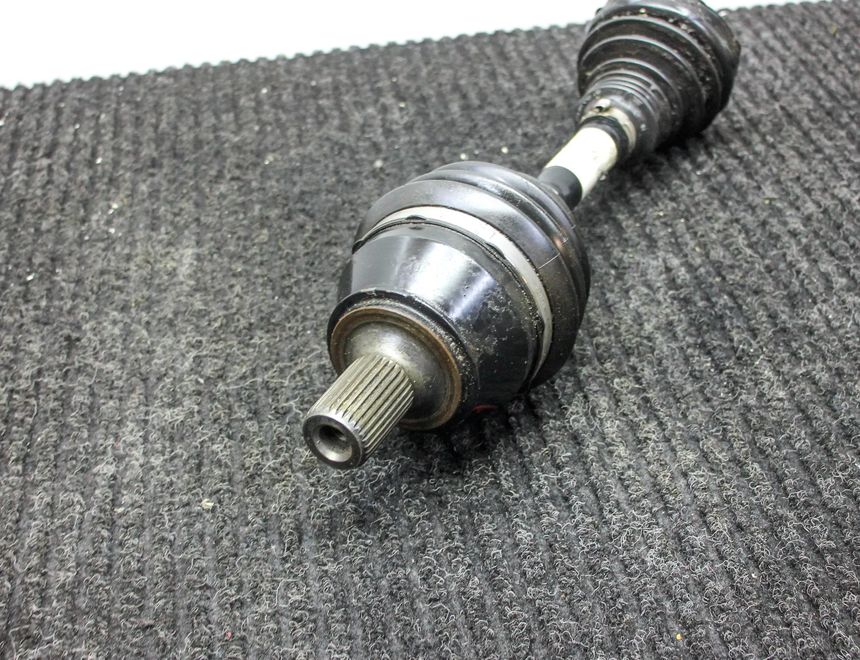 MERCEDES-BENZ A-Class W177 (2018-2024) Priekšējā labā pusass A1773302500 31389735