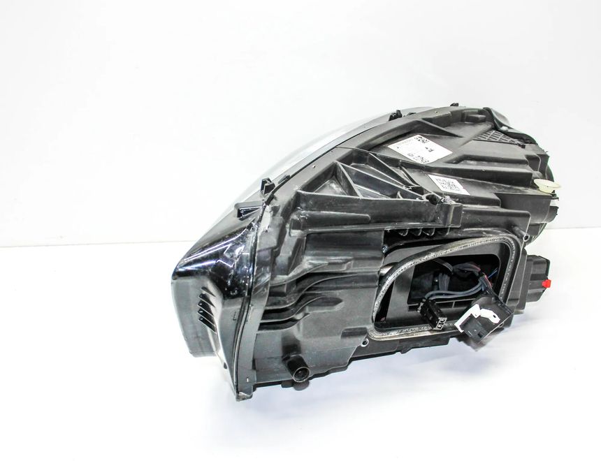 MERCEDES-BENZ A-Class W177 (2018-2024) Priekšējais labais lukturis 31722890