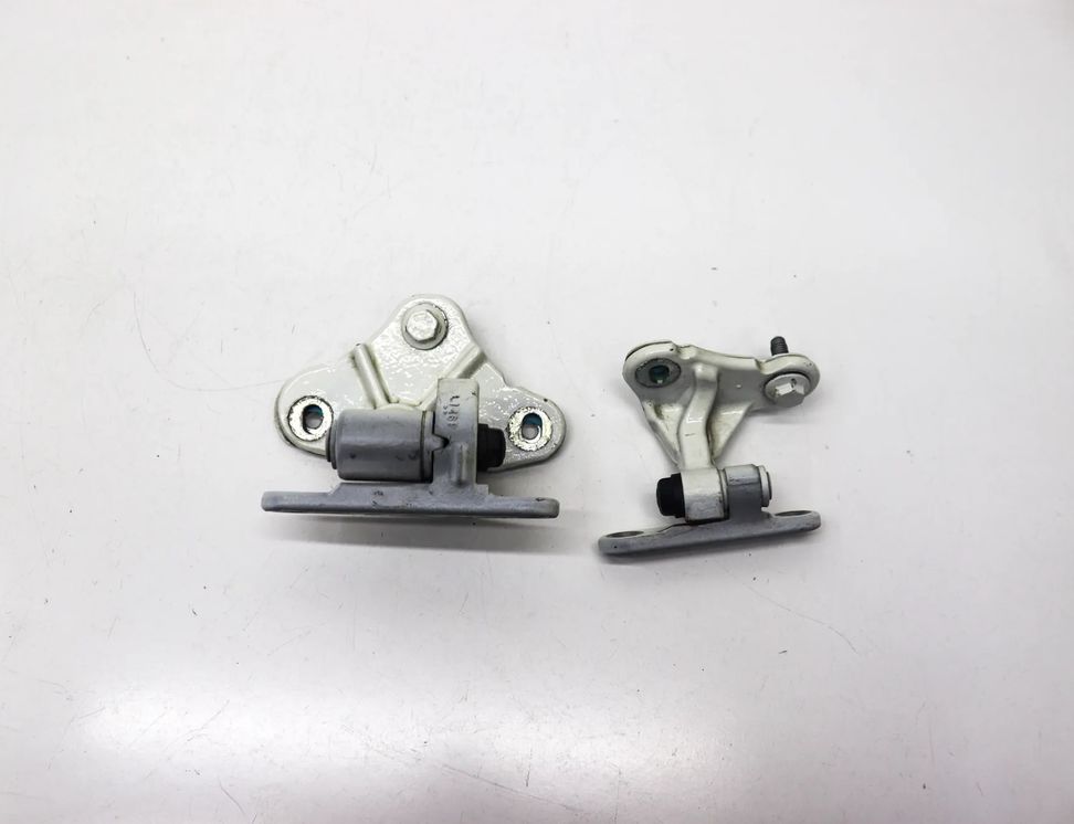 MERCEDES-BENZ GL-Class X164 (2006-2012) Left rear door hinge kit 32079378