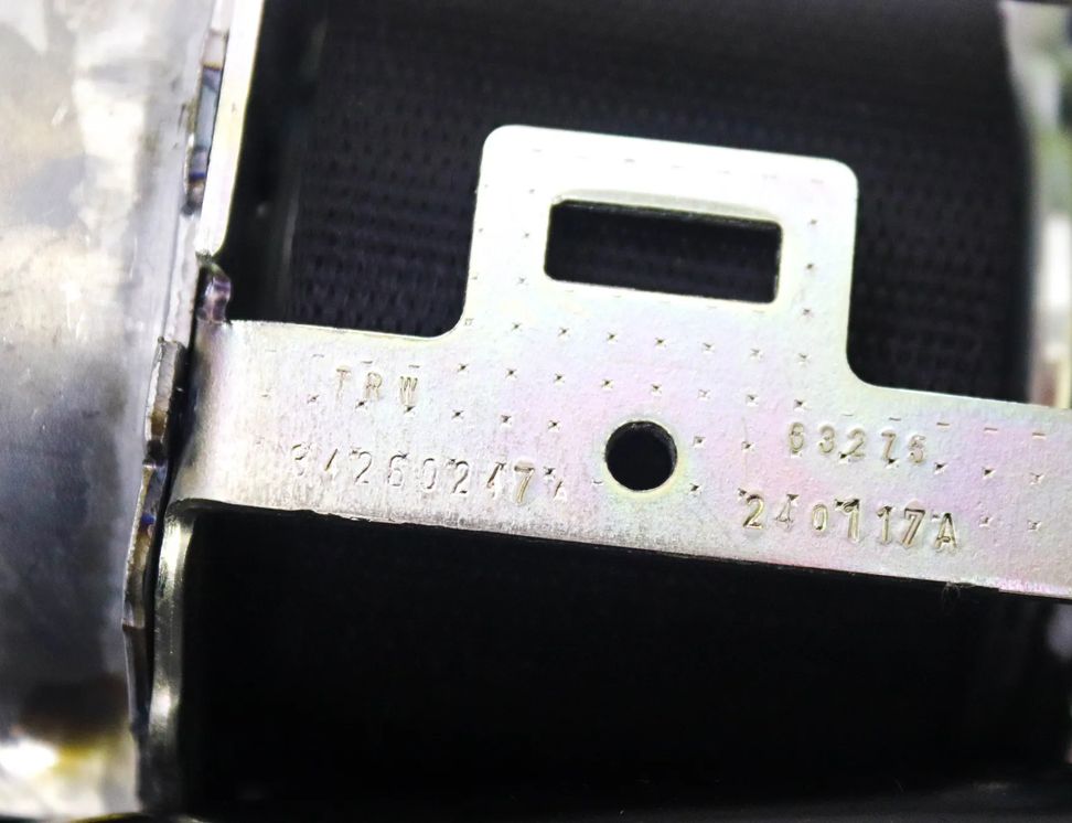 BMW iX3 1 generation (G08) (2020-2024) Aizmugurējā labā drošības josta 33054574 33056847