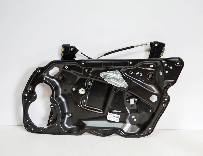 VOLKSWAGEN Passat B6 (2005-2010) Priekšējo labo durvju logu pacēlājs 3C2837756K 3538093