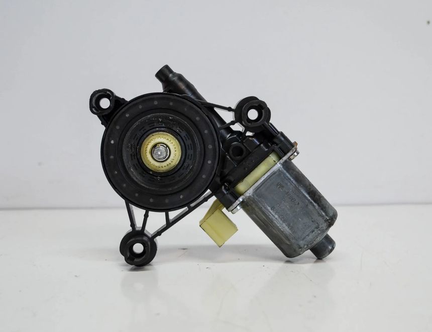 VOLKSWAGEN Golf 7 generation (2012-2024) Front Left Door Window Regulator Motor 5Q0959801B 3587432