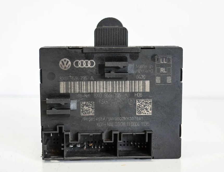 AUDI Q3 8U (2011-2020) Rear Left Door Control Unit 8X0959795A 3949148