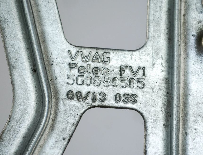 VOLKSWAGEN Golf 7 generation (2012-2024) Citas virsbūves detaļas 5G0880505 4006651