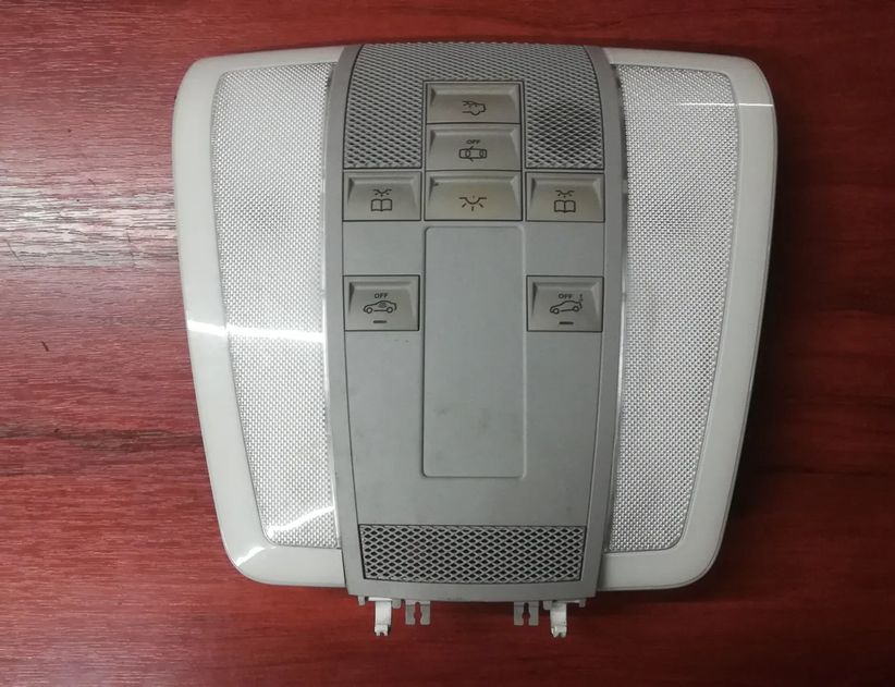 MERCEDES-BENZ C-Class W204/S204/C204 (2004-2015) Salona apgaismojums a2049063002 23169112