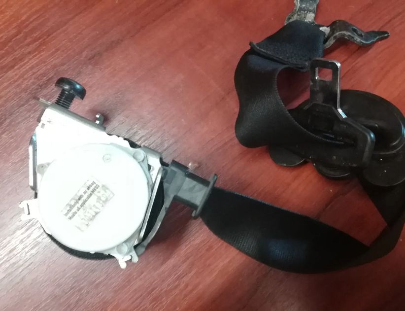 BMW 3 Series E90/E91/E92/E93 (2004-2013) Ремень безопасности передний левый 33059848 23240907