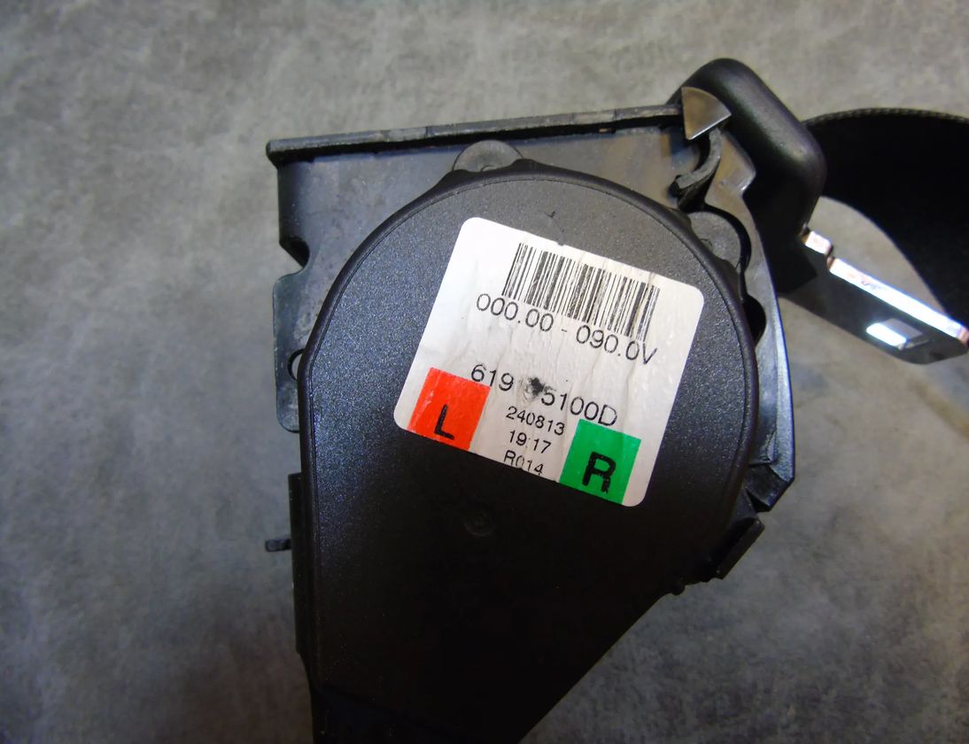BMW 3 Series F30/F31 (2011-2020) Aizmugurējā kreisā drošības josta 619185100D 23841626