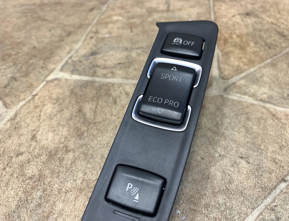 BMW 4 Series F32/F33/F36 (2013-2020) Parkošanās palīdzības slēdzis 9252921 28240143