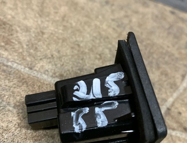 MERCEDES-BENZ C-Class W205/S205/C205 (2014-2023) Numura zīmes apgaismojums 011850 30289695