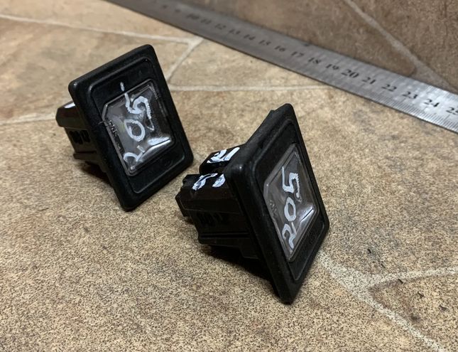 MERCEDES-BENZ C-Class W205/S205/C205 (2014-2023) Numura zīmes apgaismojums 011850 30289695