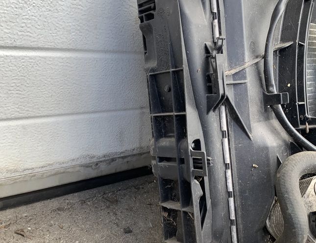 BMW 3 Series E90/E91/E92/E93 (2004-2013) Dzesēšanas sistēma 6937515 30372348