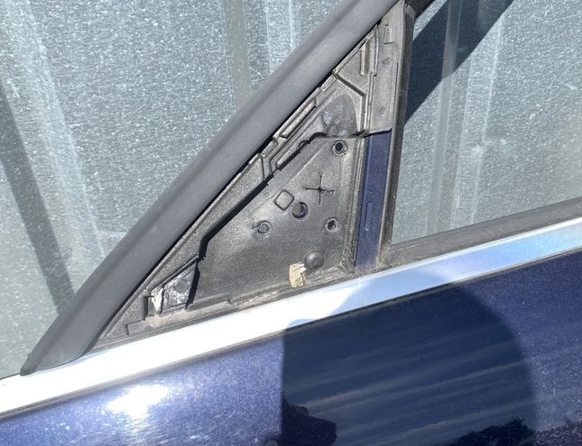 MERCEDES-BENZ C-Class W204/S204/C204 (2004-2015) Front Left Door a2047220110 30405087