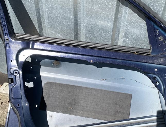 MERCEDES-BENZ C-Class W204/S204/C204 (2004-2015) Front Left Door a2047220110 30405087