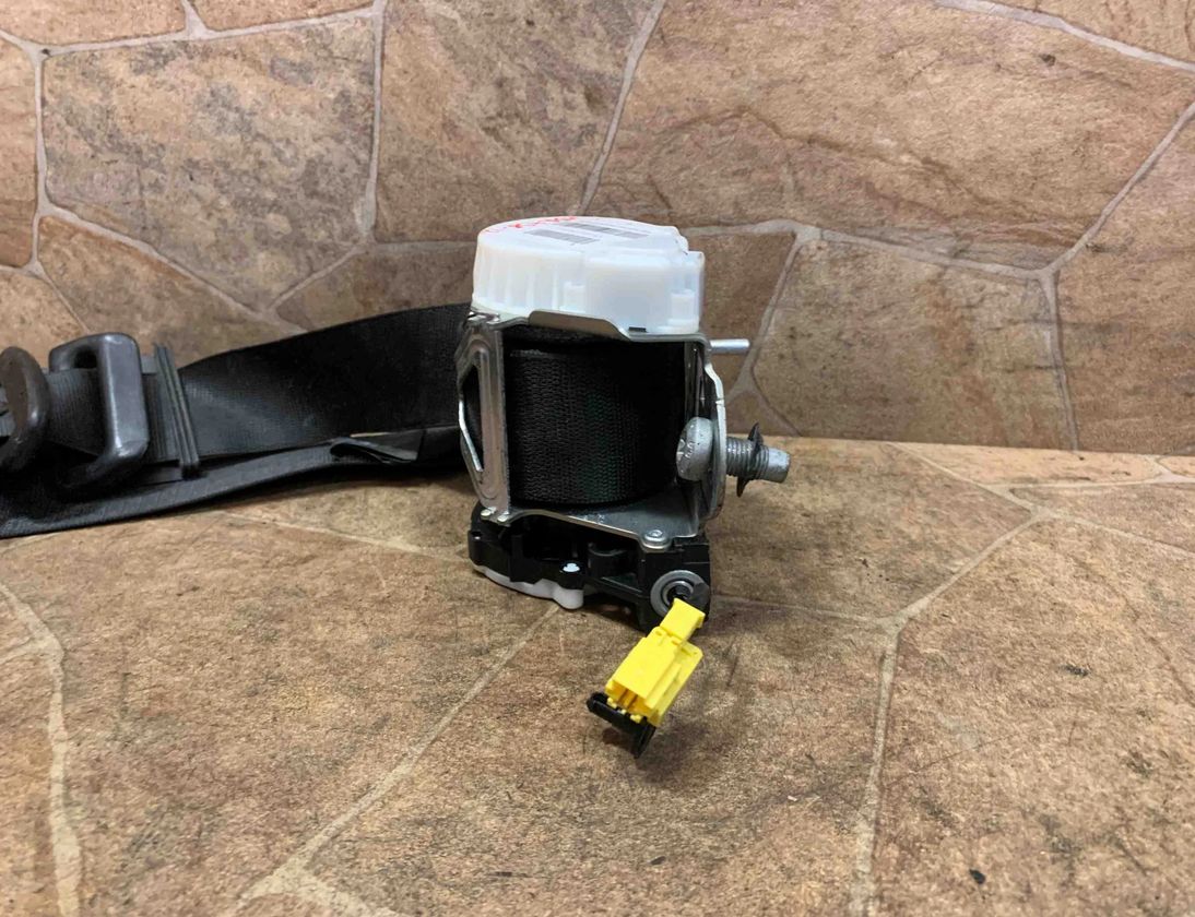 MERCEDES-BENZ R-Class W251 (2005-2017) Aizmugurējā kreisā drošības josta A2518606785 32697880