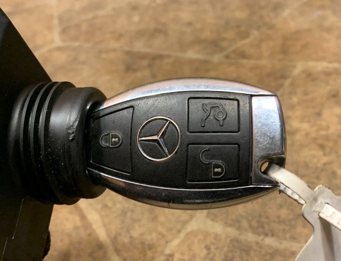 MERCEDES-BENZ CLS-Class C218/X218 (2011-2017) Ignition Lock A2189054701 33000880