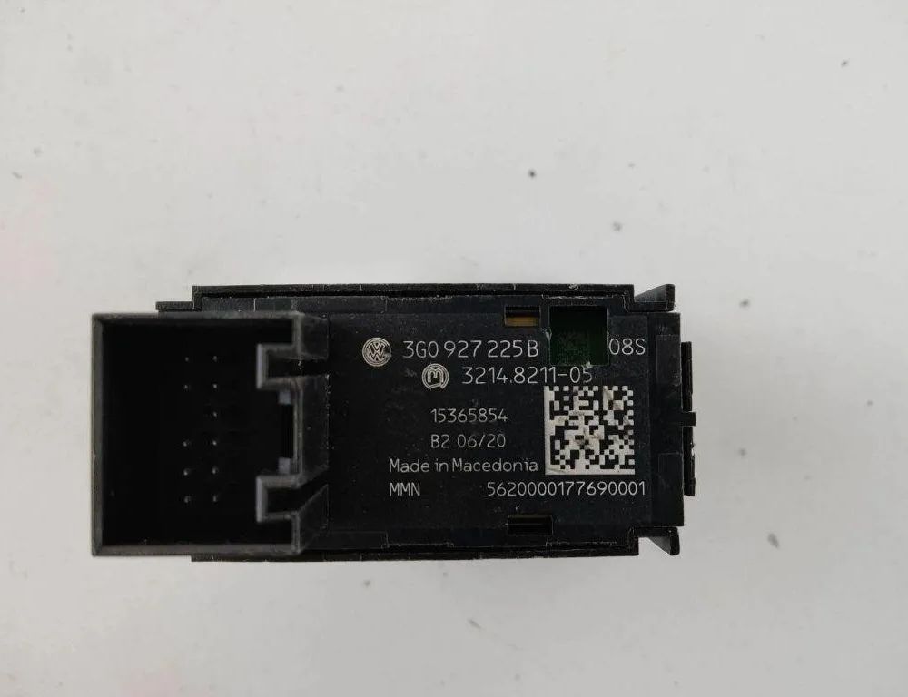 VOLKSWAGEN Passat B6 (2005-2010) Кнопка ручного тормоза 3G0927225B 31910629