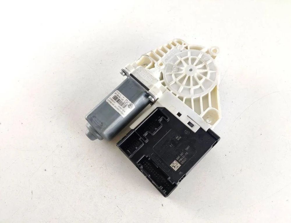 VOLKSWAGEN Passat B6 (2005-2010) Front Left Door Window Regulator Motor 3C0959793C,3C8959701 31918038