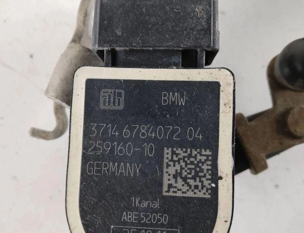 BMW 6 Series F06/F12/F13 (2010-2018) Датчик уровня передний левый 6784072 31921296