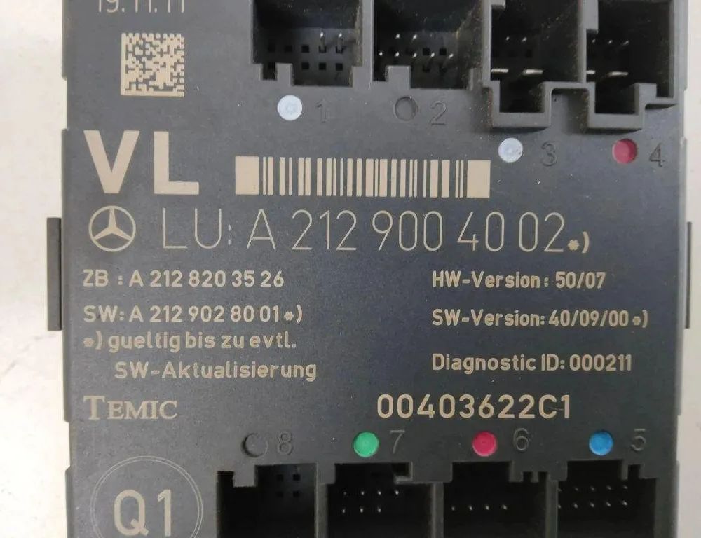 MERCEDES-BENZ CLS-Class C218/X218 (2011-2017) Блок управления дверей передние  правые A2129028001,A2129004002 31924238