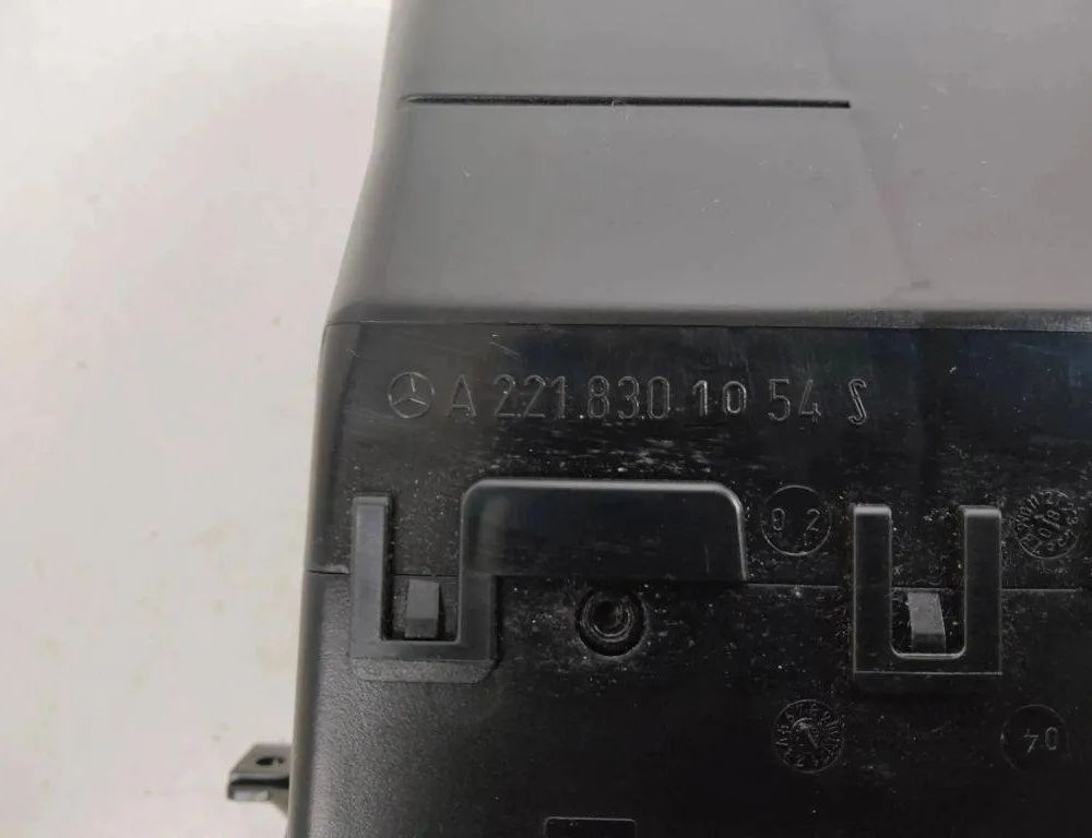 MERCEDES-BENZ S-Class W221 (2005-2013) Gaisa restes aizmugurē A2218301054 31931296