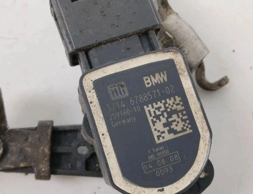 BMW 7 Series F01/F02 (2008-2015) Front Left Level Sensor 6788571 31932159