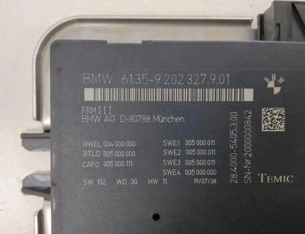 BMW 7 Series F01/F02 (2008-2015) Headlight Control Unit 9202327 31932181