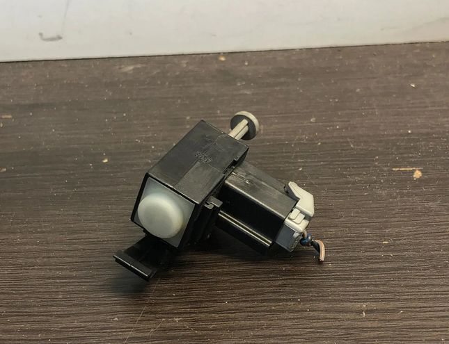 VOLVO XC60 1 generation (2008-2017) Датчик тормозной педали U3NFA 28574828